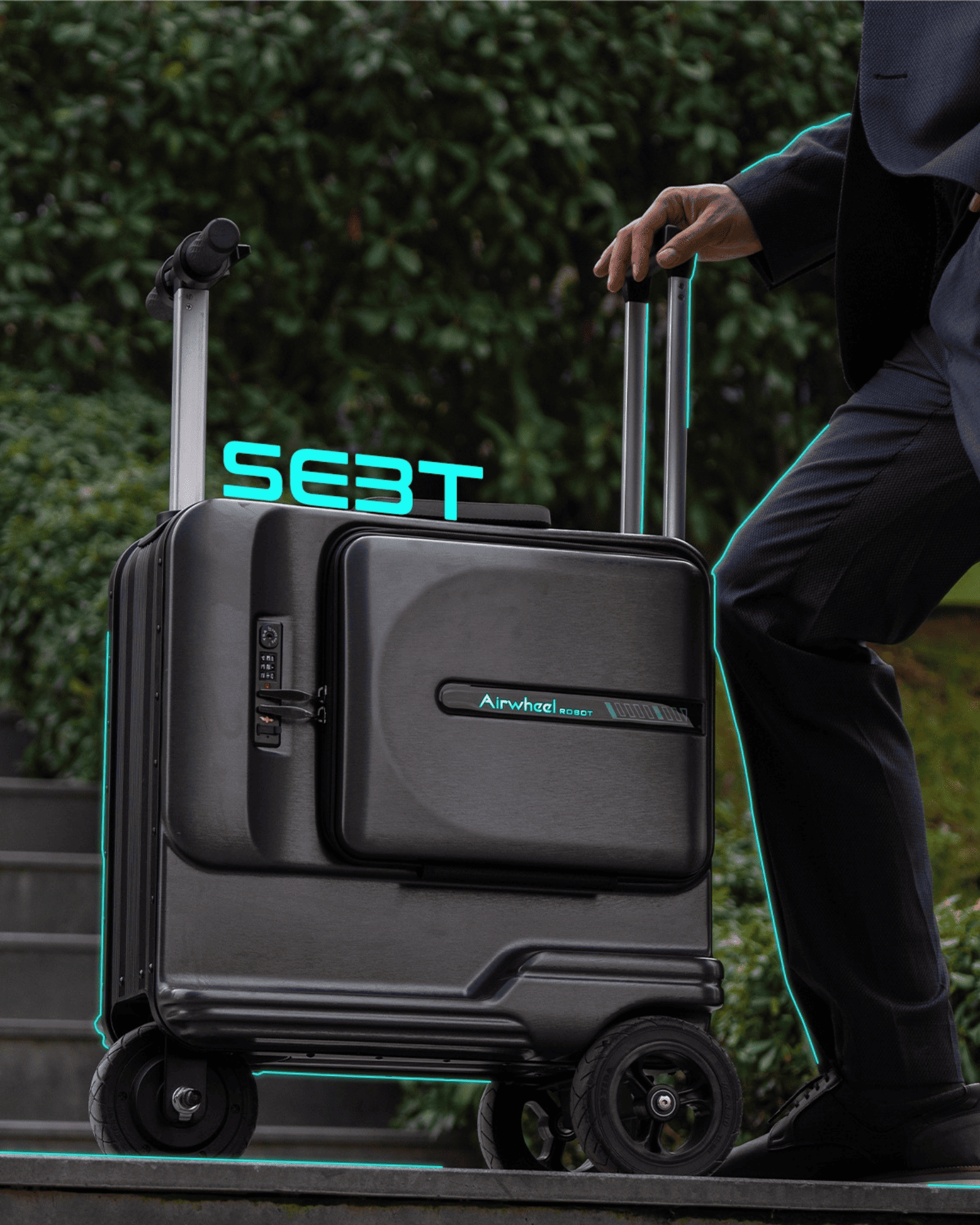 Airwheel_luggage_SE3_Turbo_suitcase_grey_electric_smart_riding_cabin_size_scooter_valise_electrique_anthracite_intelligente_cabine_4