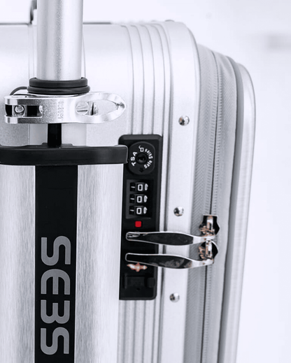 Airwheel_luggage_suitcase_scooter_smart_riding_electric_battery_SE3S_Llight_silver_gris_Valise_electrique_roulante_intelligente_zoom